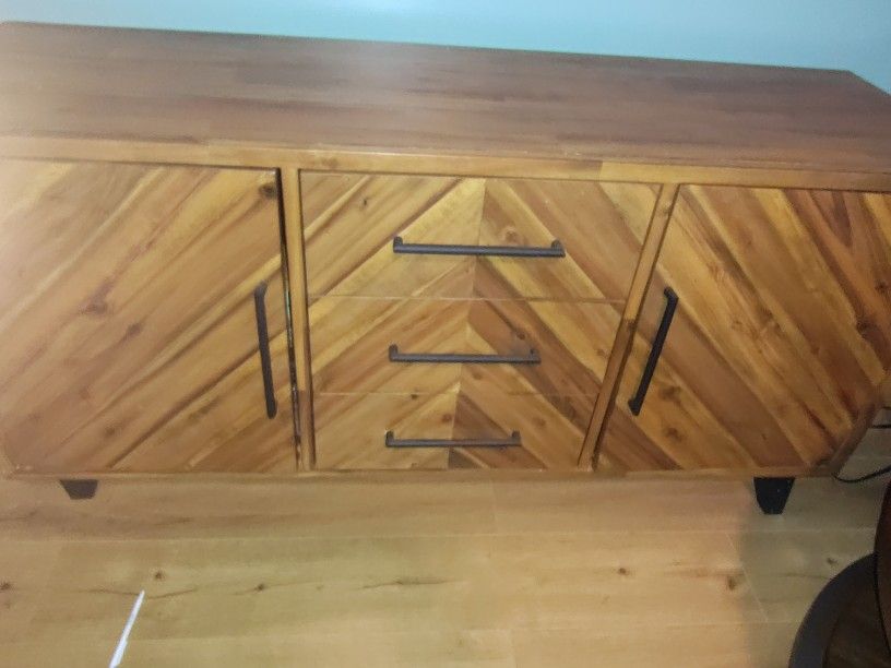 Console With Mirror