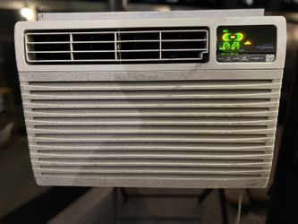 Powerful Kenmore 8100BTU Air Conditioner