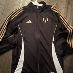Adidas Sweater