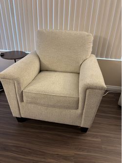 Arm chair