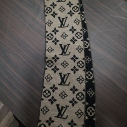 Louis Vuitton Scarf 