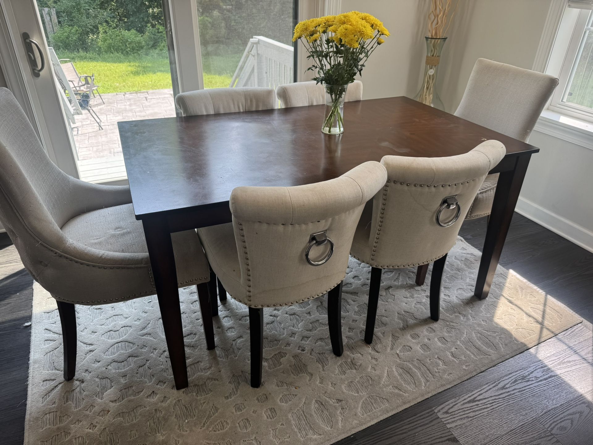 Dinning Table