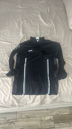Medium referee long sleeve shirt