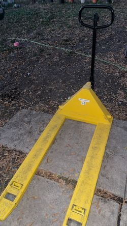 Pallet jack 6,600lbs