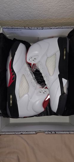 2020 Jordan 5 Retro Fire Red Size 11 New