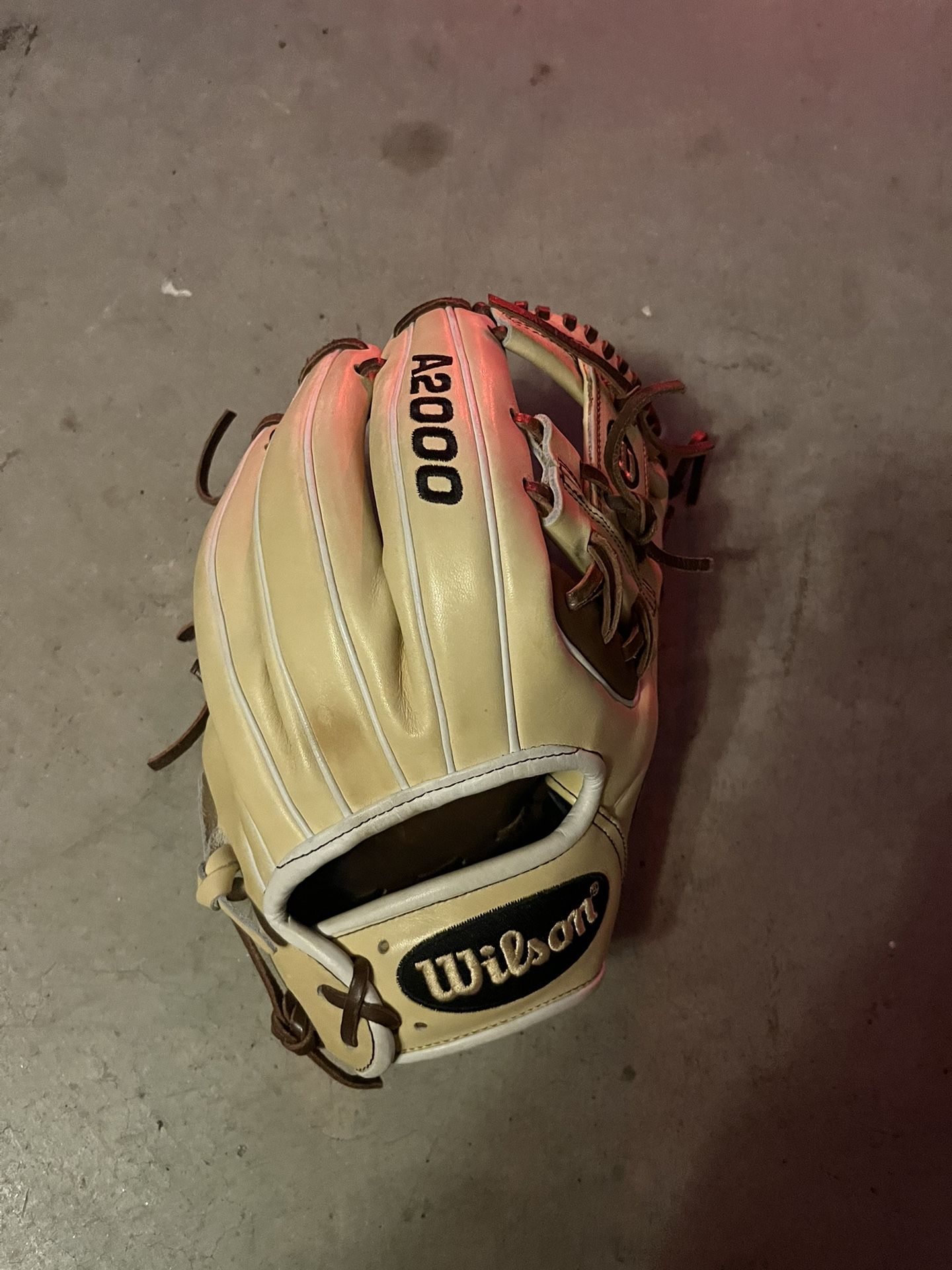 Wilson A2000 Model 1786 | 11.5 in