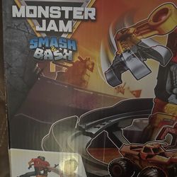 New monster jam smash and bash play set