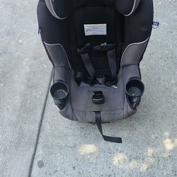 Evenflo 360 Car Seat 