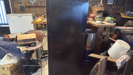 Refrigerator great condition works excellent