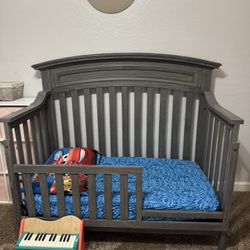 Crib/toddler Bed And Dresser