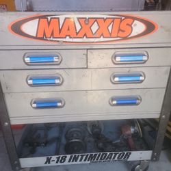 ***Matco 4 drawer tool cart loaded with Matco, Snap On tools******Matco 4 drawer tool cart loaded with Matco, Snap On tools***
