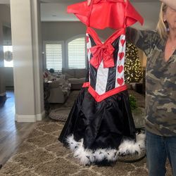 Queen Of Hearts Halloween Costume 