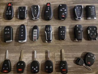 Lot of Car Key Fobs and Remotes
