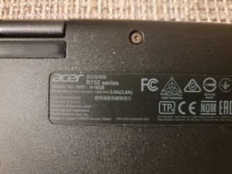 Acer R752 Series Laptop