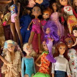Bundle Of Barbies 
