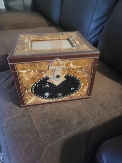 handmade wooden keepsake box