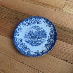 Coaching Scene by johnson bros- single saucer