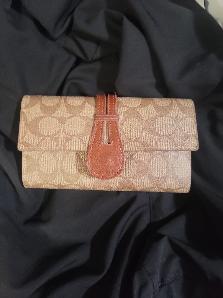 Used Coach Signature Brown Tri-fold Wallet