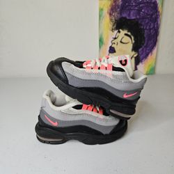 Size 7c - Kids Girls Nike Airmax's- $30