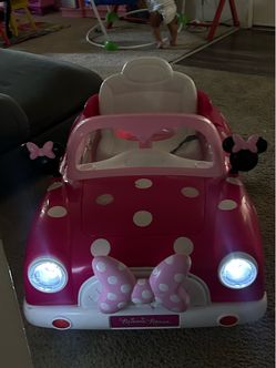 Minnie Mouse car