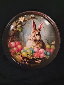 Round Metal Easter Bunny Sign