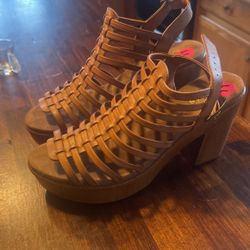 Sandals Size 11