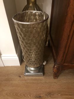 Glass dome table lamp