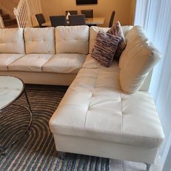 Sectional  Must Go (sofa)