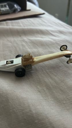 vintage 1970/1971 Hot Wheels Redline Snake Fuel Rail Dragster.