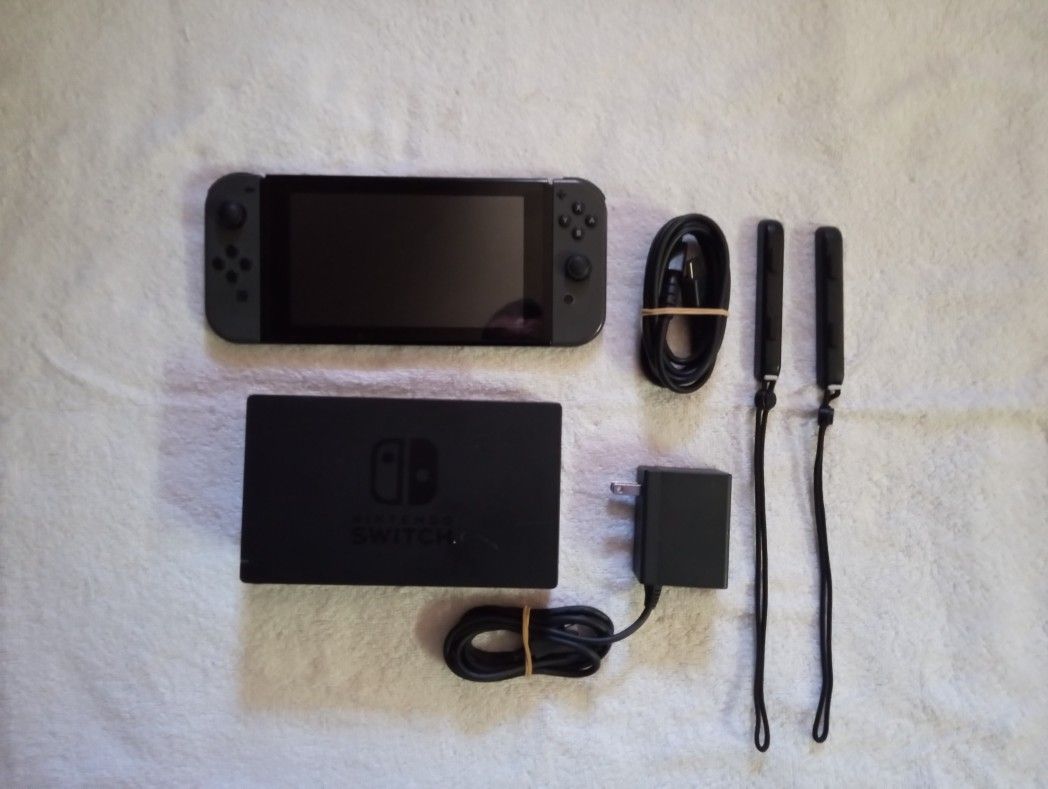 NINTENDO SWITCH V2 with Accesories