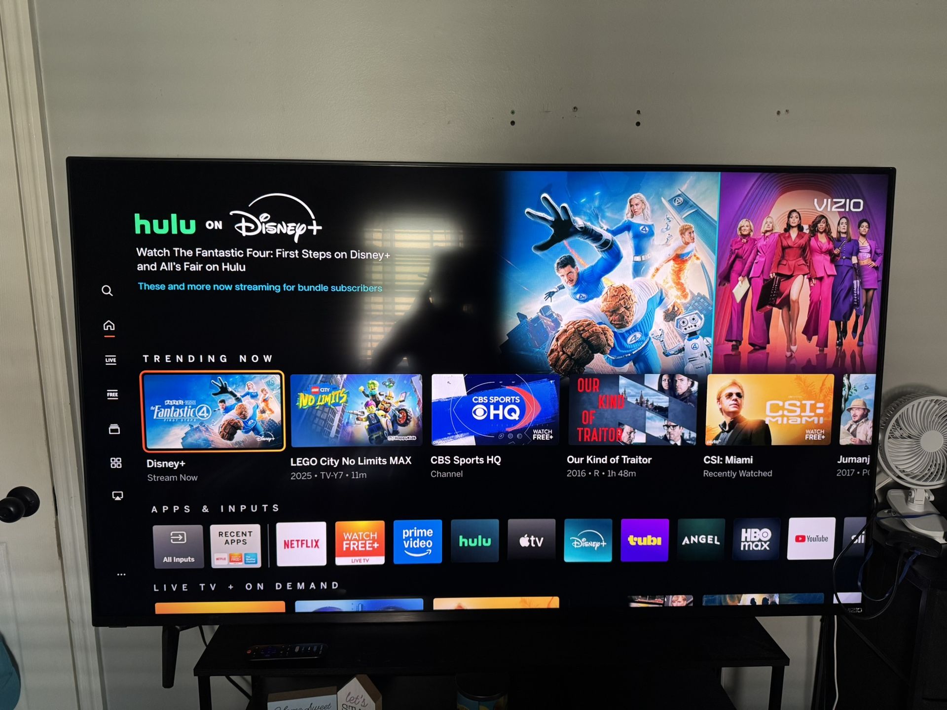 65” Inch Vizio Smart Tv 