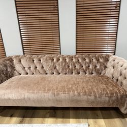 Excellent Luxury Sofa Set – 2 Matching Sofas – Excellent Condition
