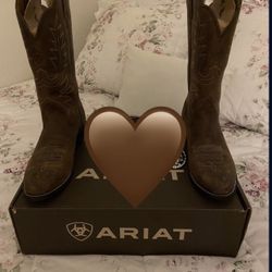 ARIAT BOOTS