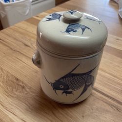 5”x6” Ceramic Fish Container 