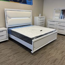 New King Size White Bedroom Set W New Mattress Set