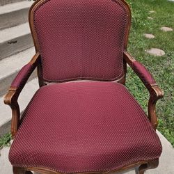 Red Upholstered Solid Wood Louis XV Chair Elegant Made In Spain Traditional or Antique-style Armrest