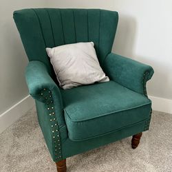 Like New Green Wingback chair