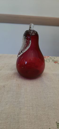 Canadian Rossi Art Glass Cranberry Red Pear