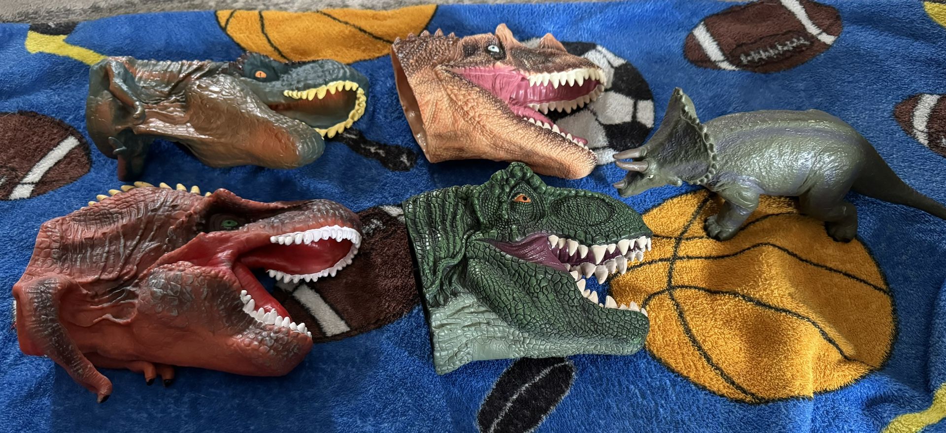 Dinosaur Hand Puppets & Dinosaur