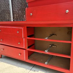 Wood dresser