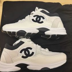 Black and white panda mesh breathable leather shock absorption non-slip wear-resistant low-top running shoes for women beige black