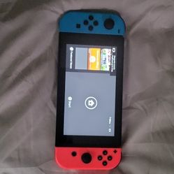Nintendo Switch 