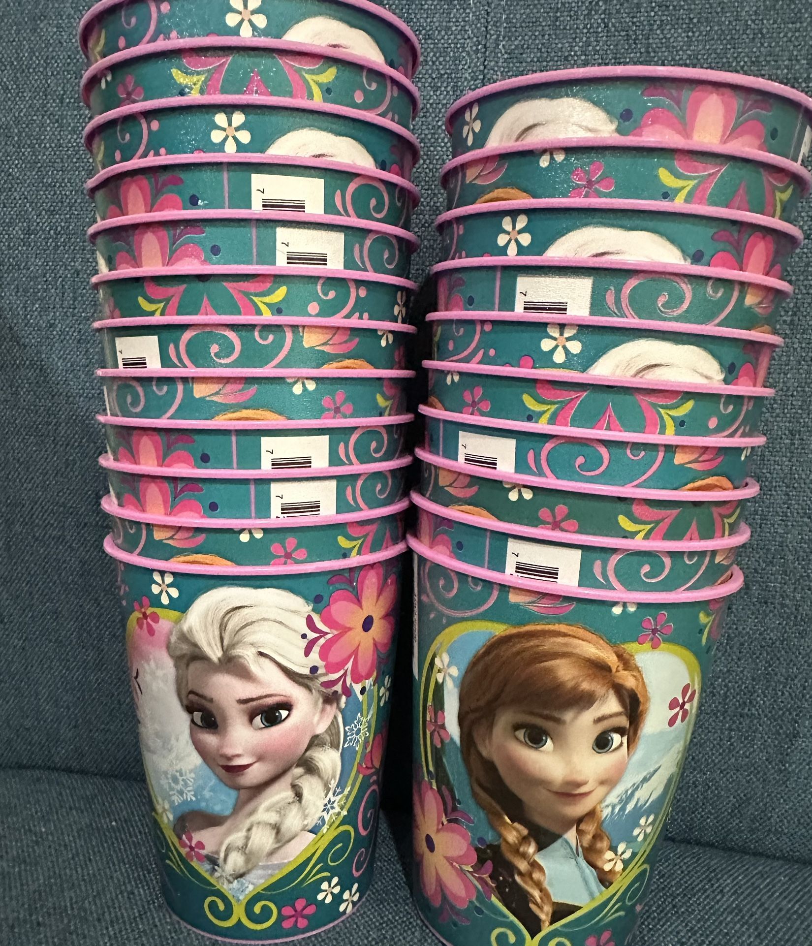 22 Cups FROZEN Disney Movie Anna Elsa purple plastic drinking cup 16oz