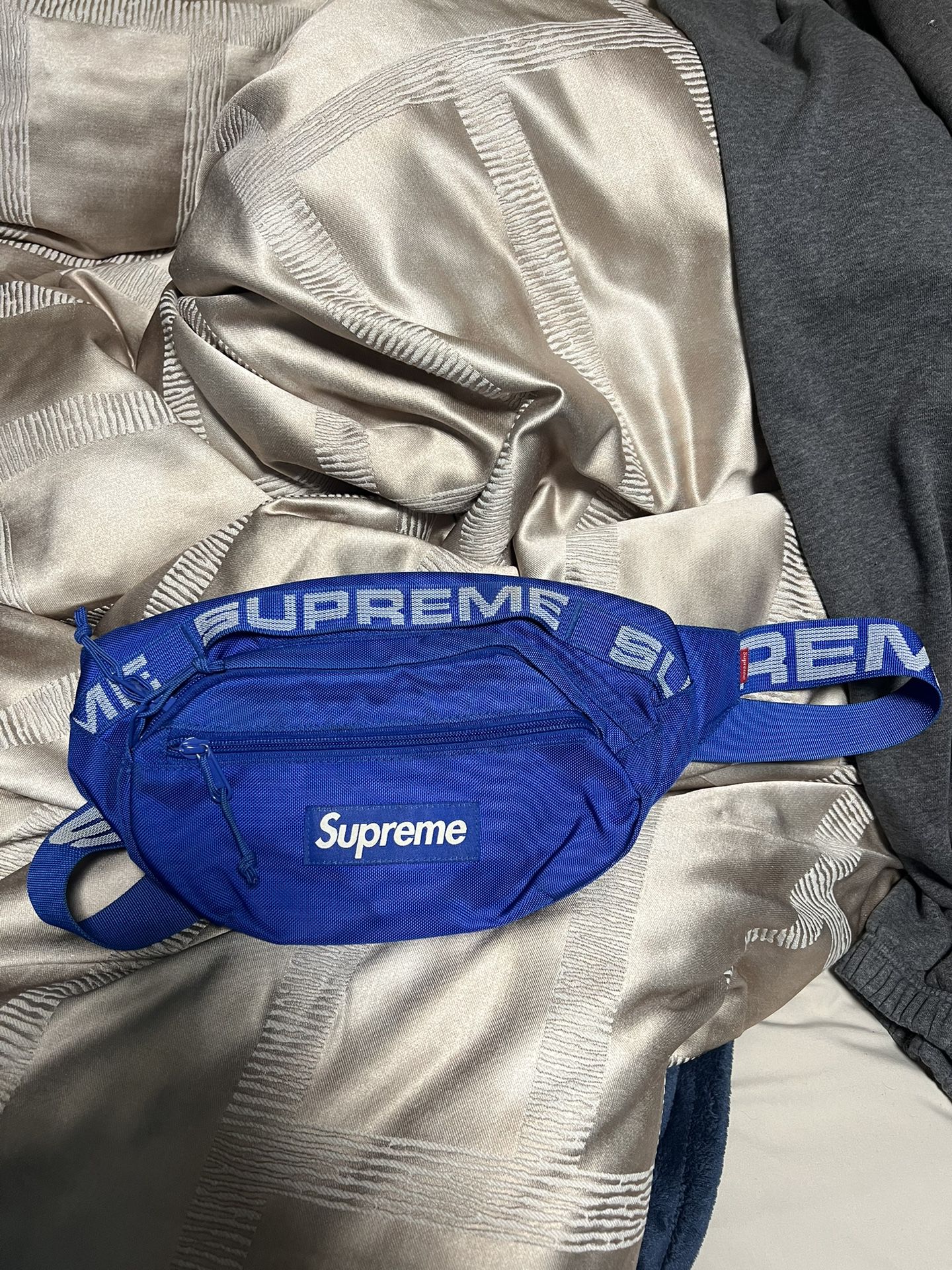 Supreme SS18 Waist Bag Blue 