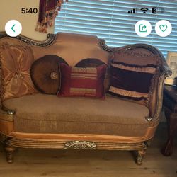 Antique Living Room Set $600.00