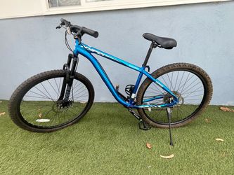 Hyper Explorer 29” Mountain Bike – Excellent Condition – 9 Speed