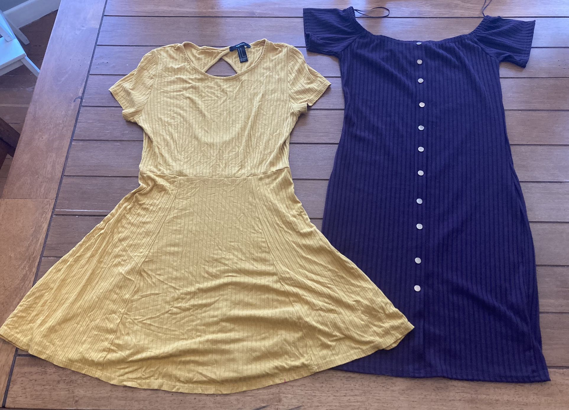 2 Piece Short Dress Lot Medium 