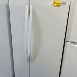 33 Inches Wide Kenmore Refrigerator 