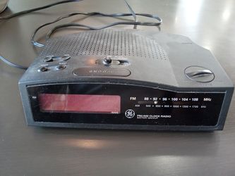 Clock radio alarm clock