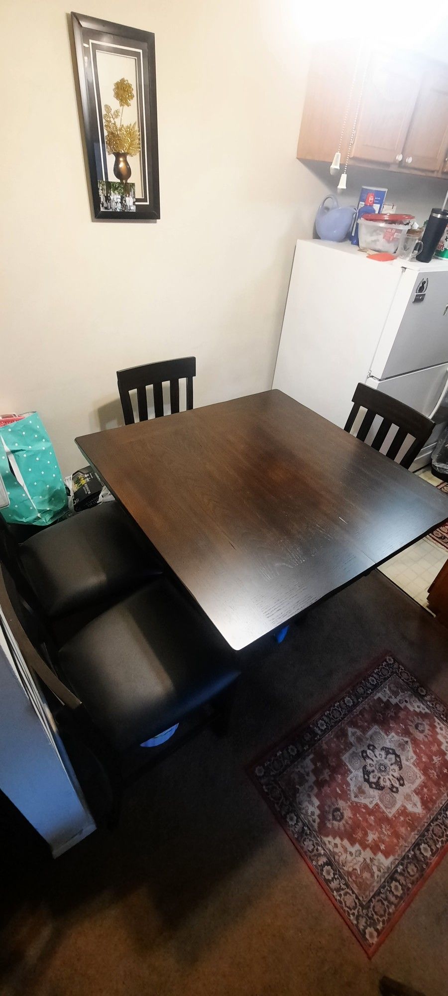 Dinning Table With Four Chairs